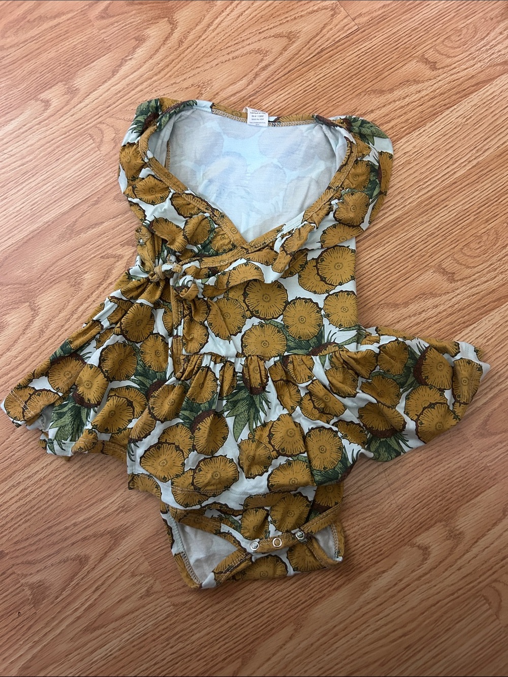 Kate Quinn Pineapple Ruffle wrap skirted bubble 2T